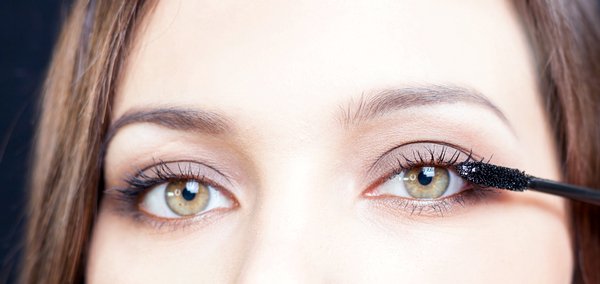 best eyelid surgeons for blepharoplasty procedures are oculoplastic surgeons or plastic surgeons