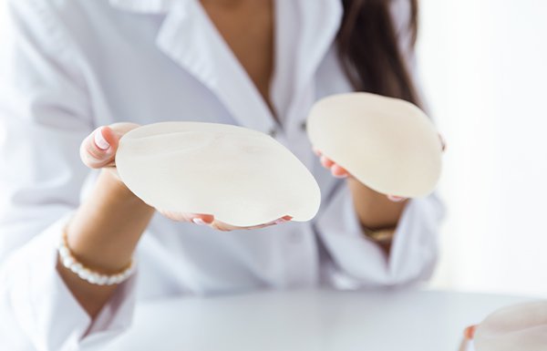 breast implant manufacturers